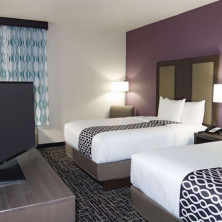 Hotel La Quinta By Wyndham Pampa Zewnętrze zdjęcie