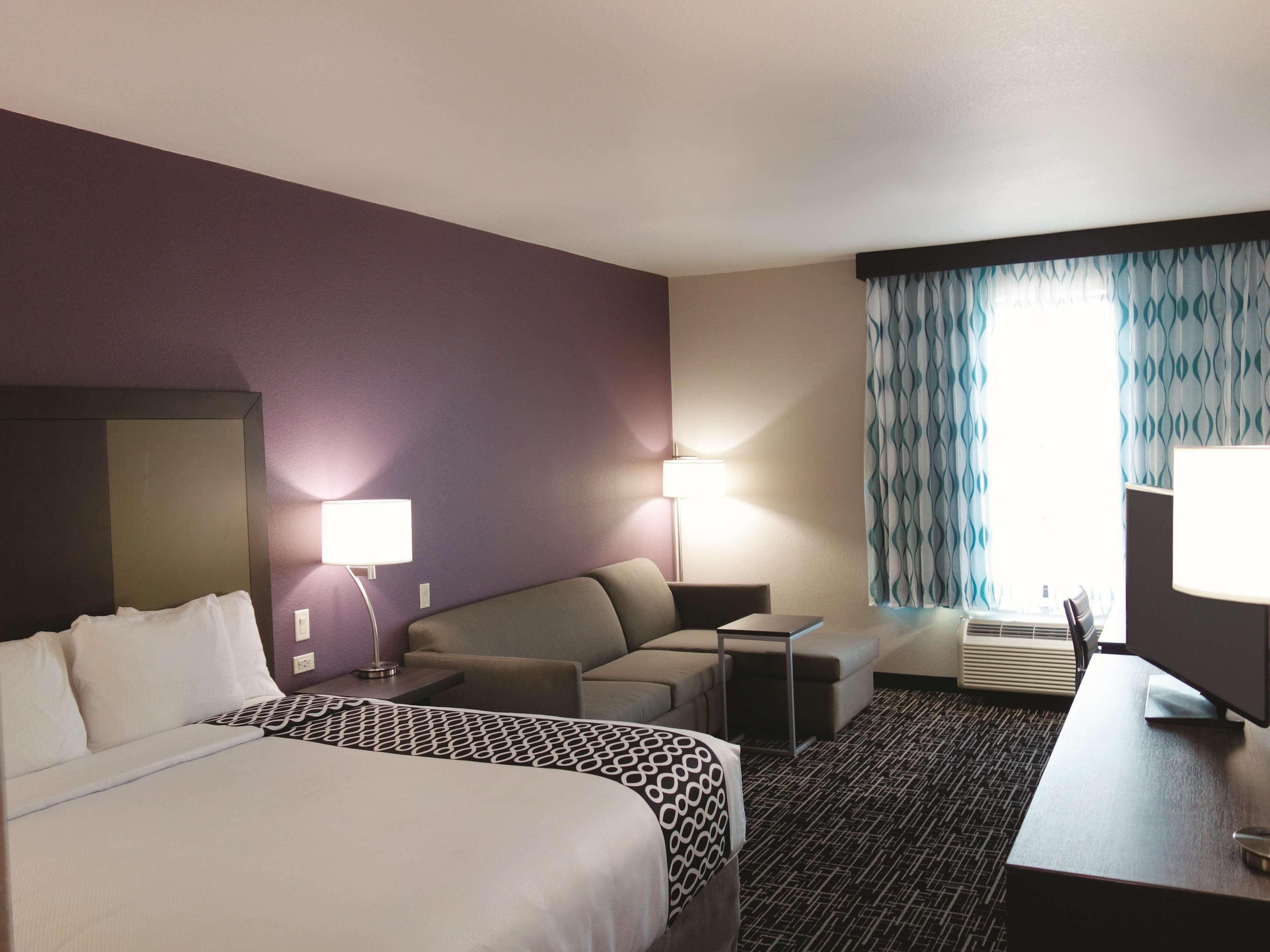 Hotel La Quinta By Wyndham Pampa Zewnętrze zdjęcie