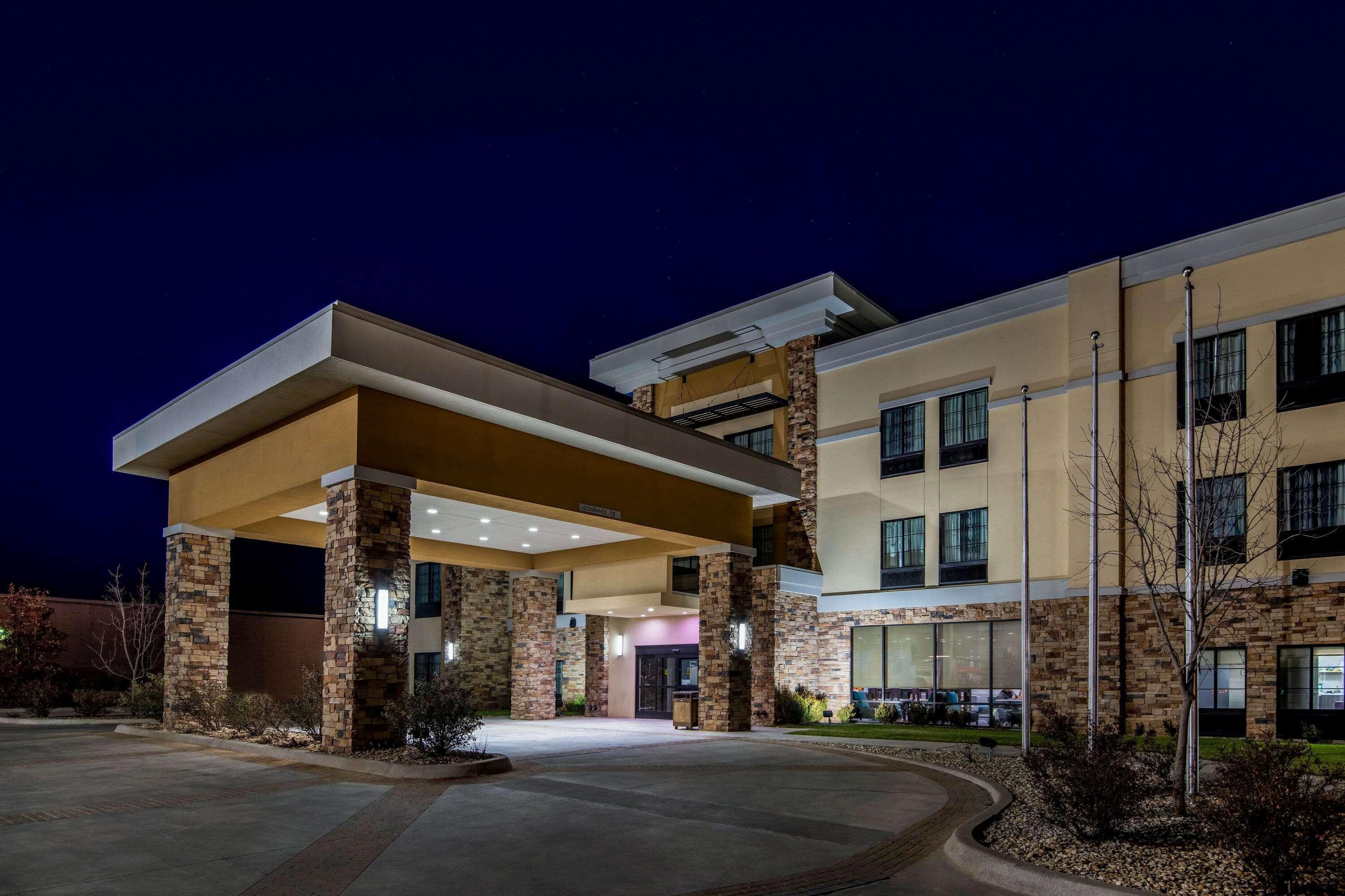 Hotel La Quinta By Wyndham Pampa Zewnętrze zdjęcie