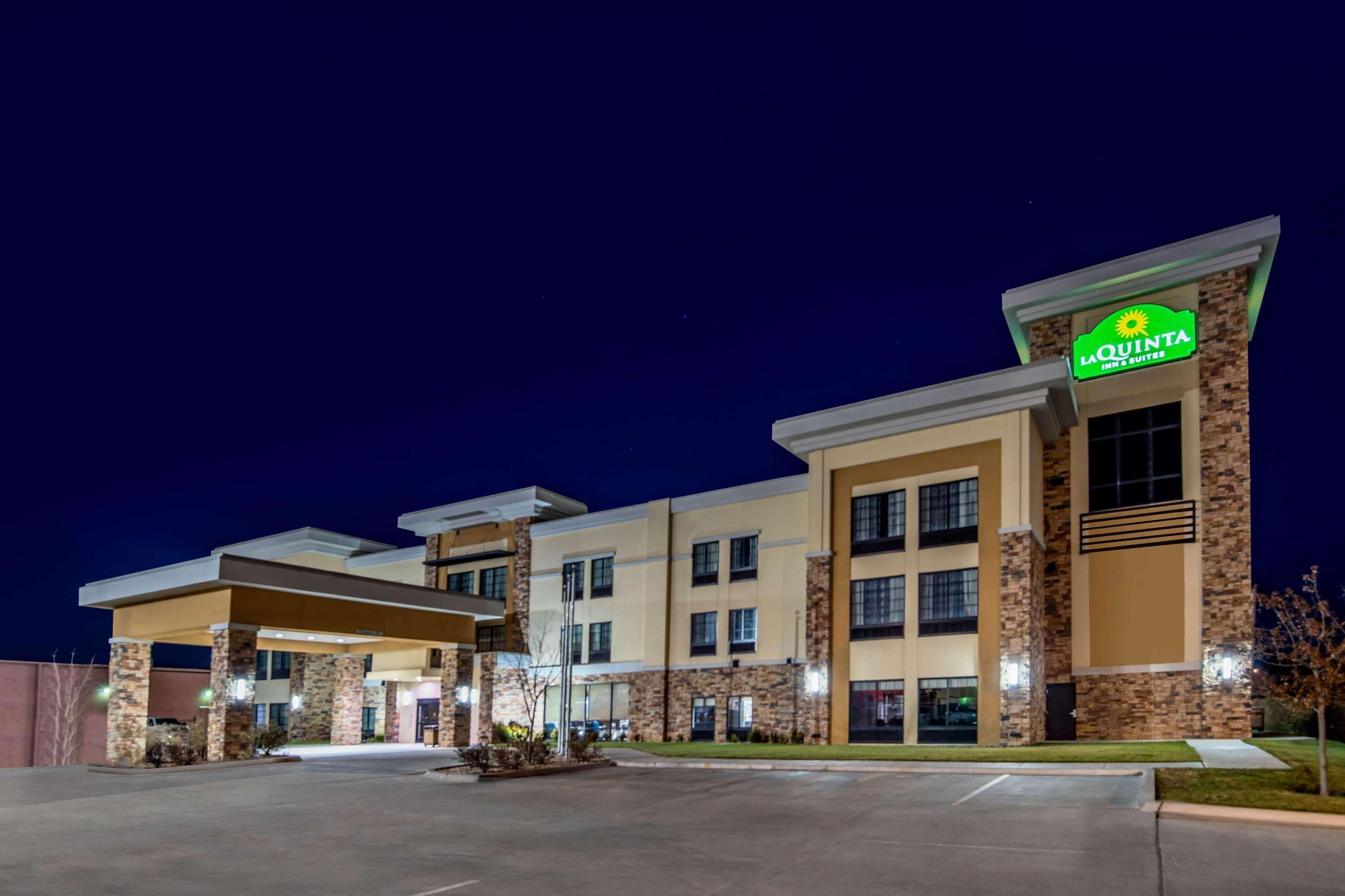 Hotel La Quinta By Wyndham Pampa Zewnętrze zdjęcie