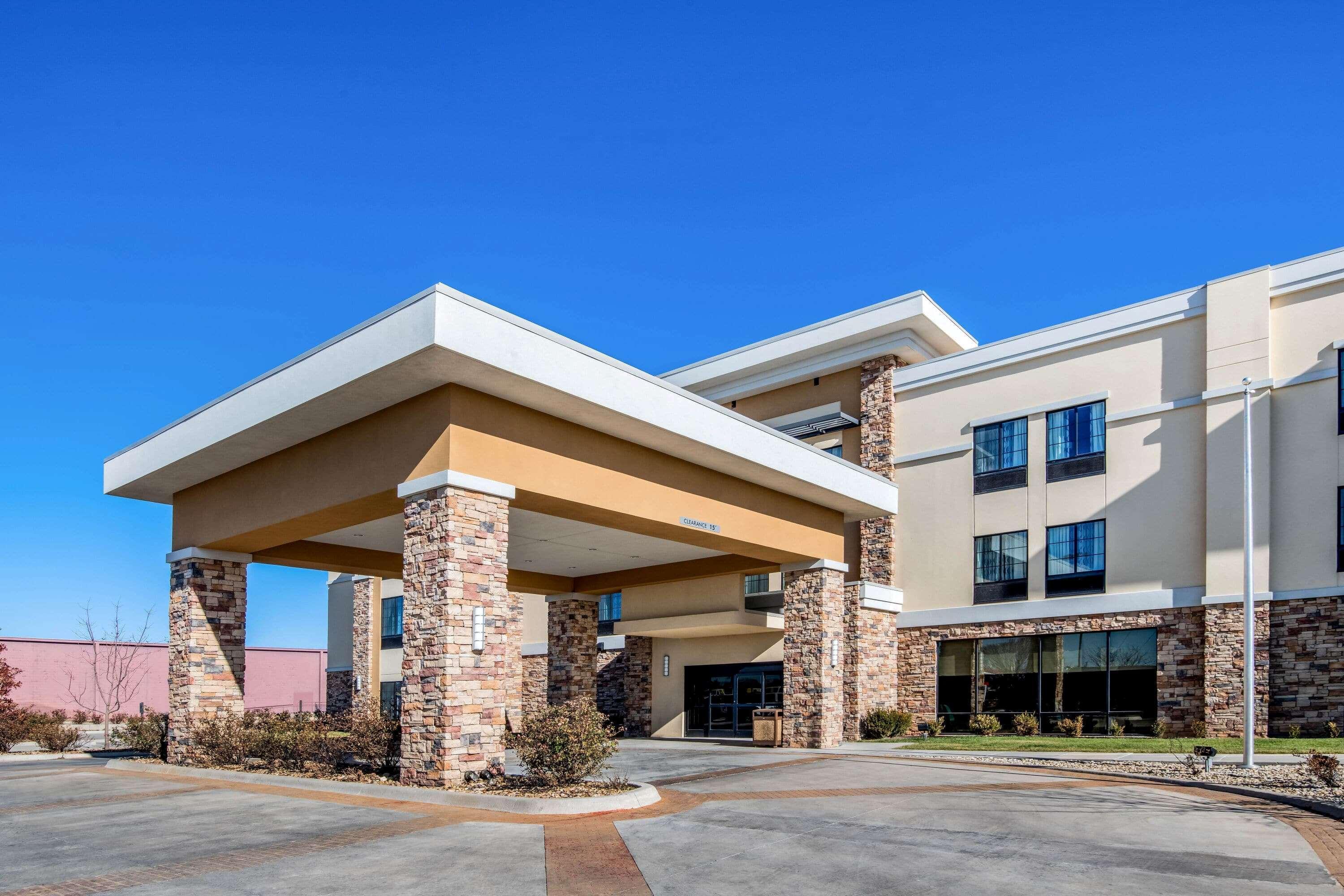Hotel La Quinta By Wyndham Pampa Zewnętrze zdjęcie
